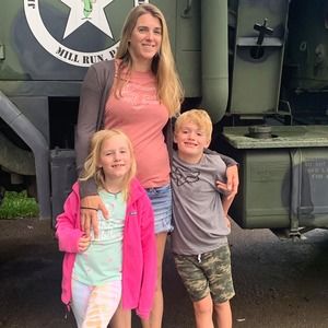 Meet your Posher, Julie